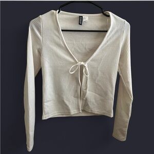 H&M Cream Ribbed Tie-Front Blouse